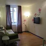 Bastille Private Apartment